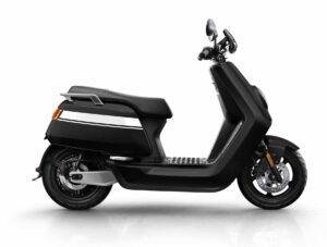 NIU NQi GT Pro 70 km/t. EL-scooter - Sort med hvid